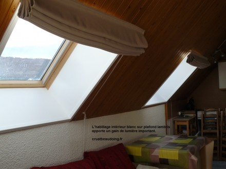 interieur-blanc-velux-plafond-lambris